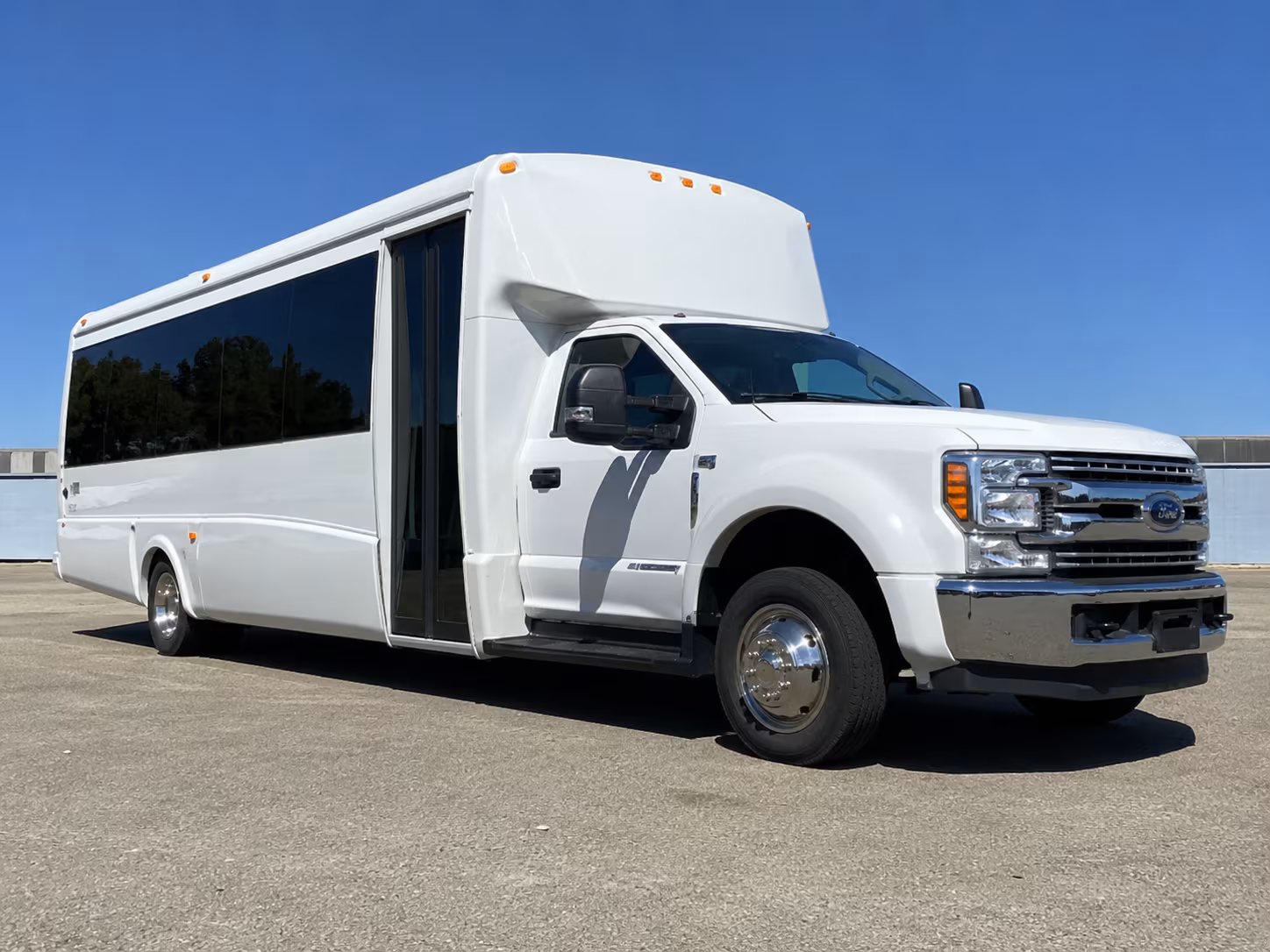 charter buses for performing arts and planetarium field trips near monterey park
