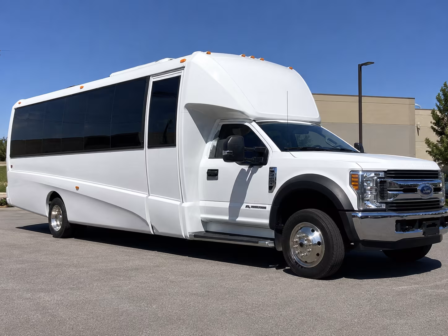 high school and college campus tour buses from monterey park