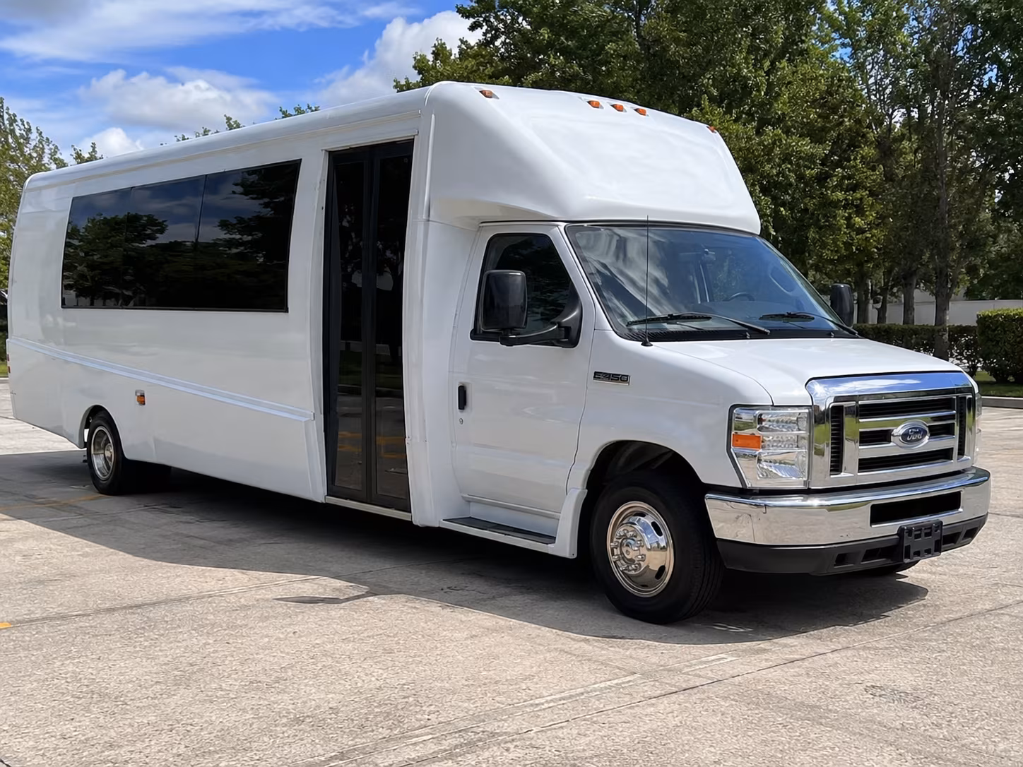 los angeles nightlife venues entertainment districts party bus rental