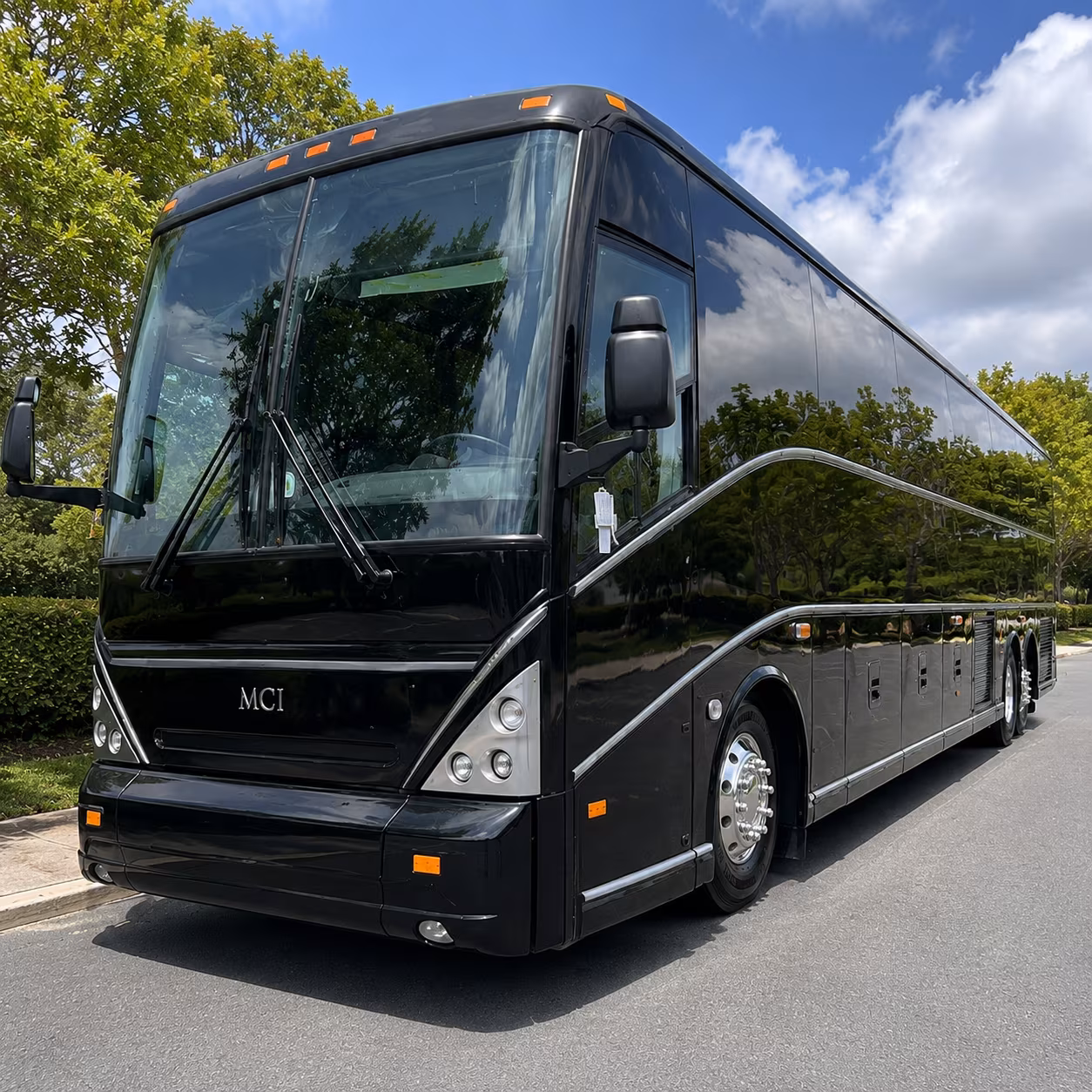 military base shuttle buses serving los alamitos and the san gabriel valley
