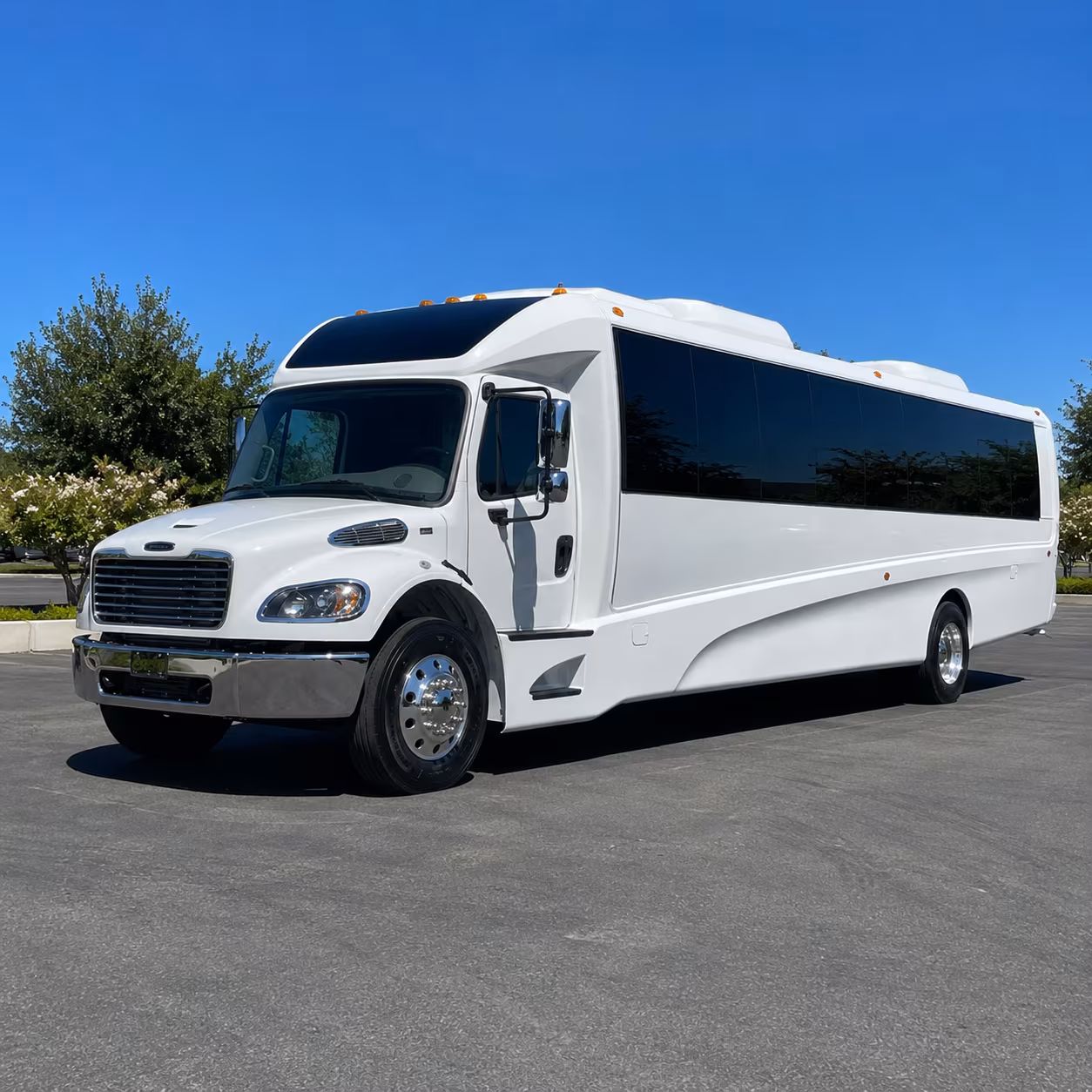 monterey park 20 passenger minibus