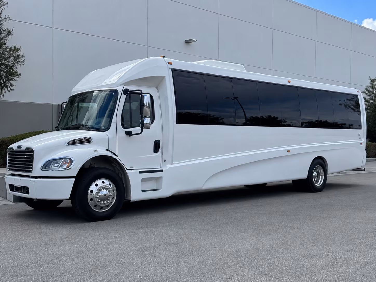 monterey park concert party bus rental
